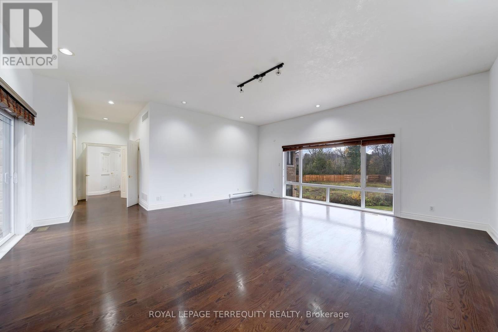 166 Arnold Avenue, Vaughan, Ontario  L4J 1B7 - Photo 27 - N12194914