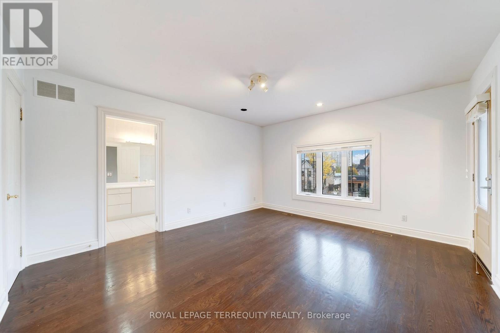 166 Arnold Avenue, Vaughan, Ontario  L4J 1B7 - Photo 24 - N12194914