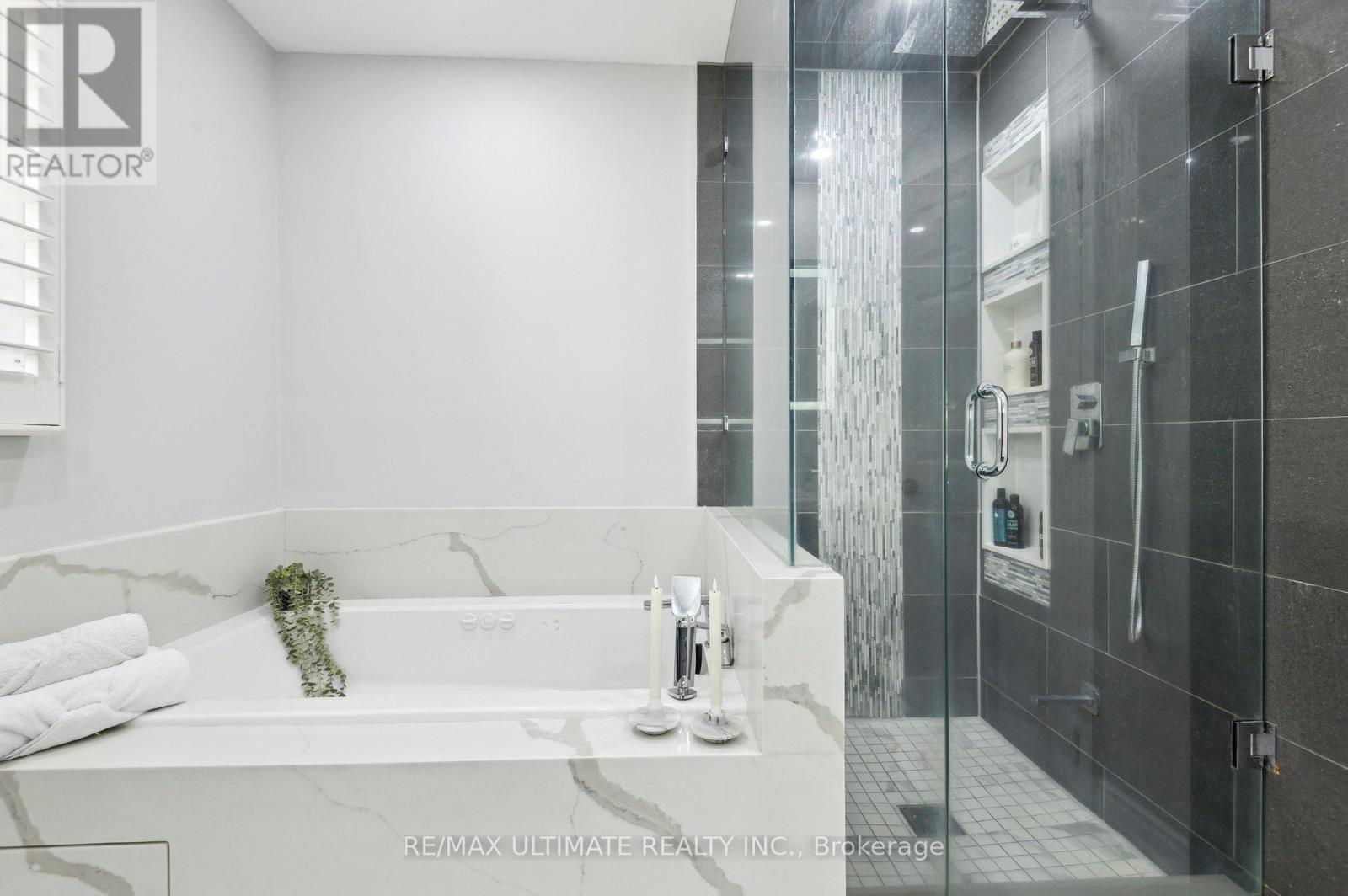 437 Dorchester Street, Newmarket (Bristol-London), Ontario  L3Y 7Z7 - Photo 27 - N12194916