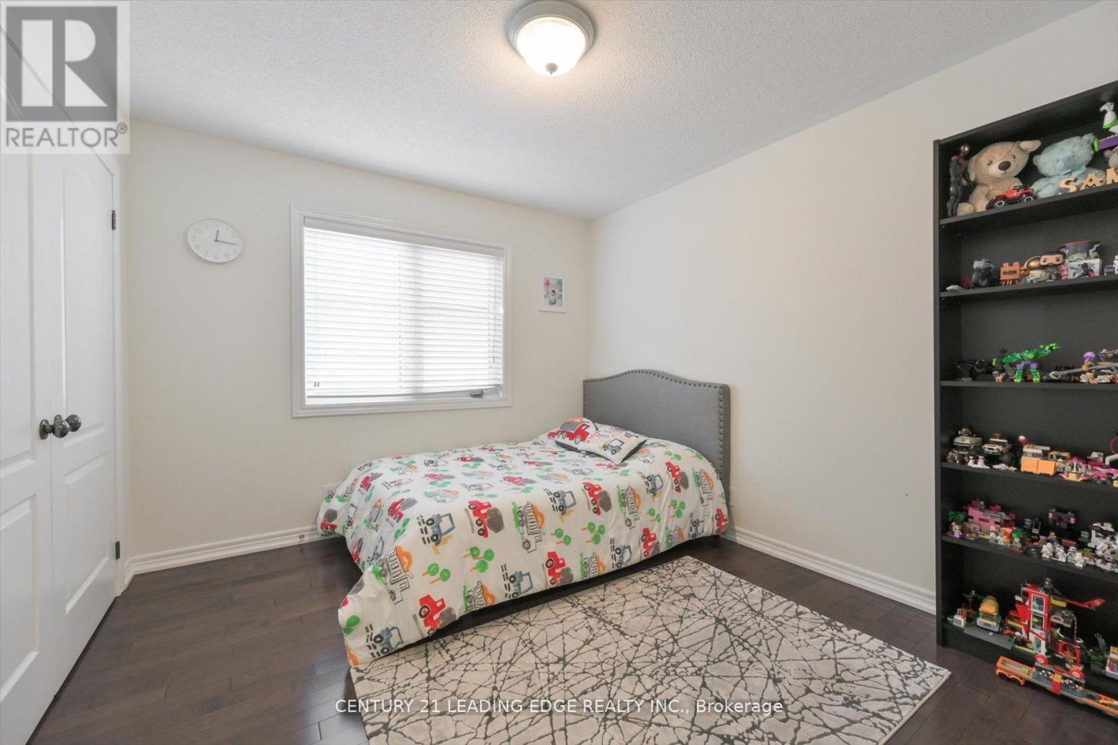 18 Kerr Lane, Aurora, Ontario  L4G 0E5 - Photo 25 - N12195023
