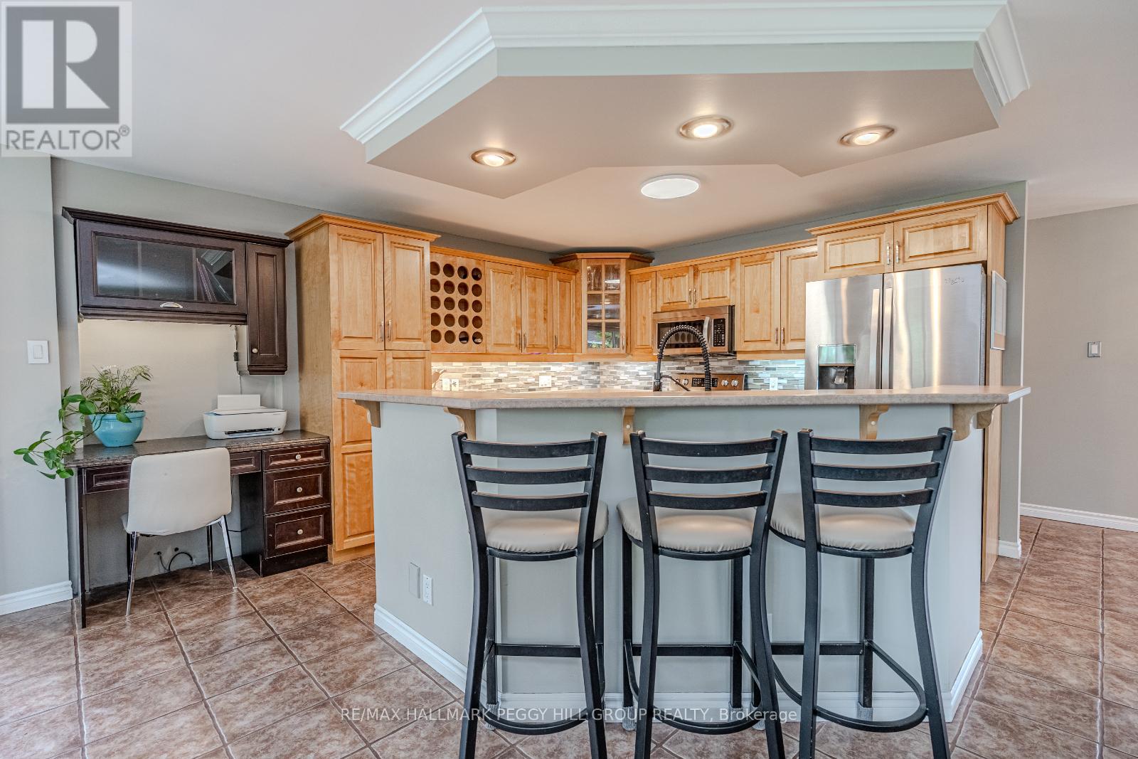 4653 Kurtis Drive, Ramara, Ontario  L3V 0K8 - Photo 5 - S12192271