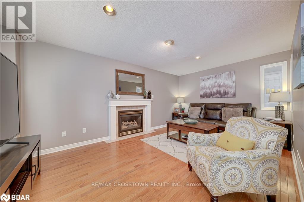 19 Allsop Crescent, Barrie, Ontario  L4N 8T6 - Photo 23 - S12194773