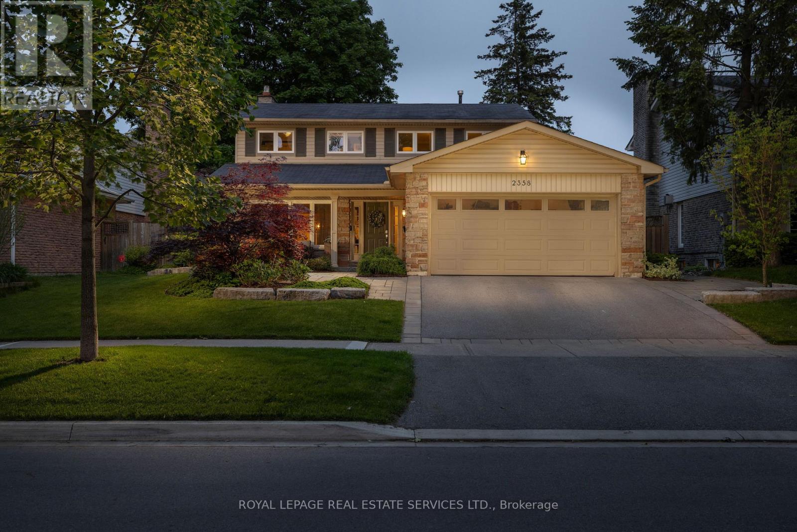 2358 Canso Road, Oakville, Ontario  L6J 5W6 - Photo 2 - W12058045