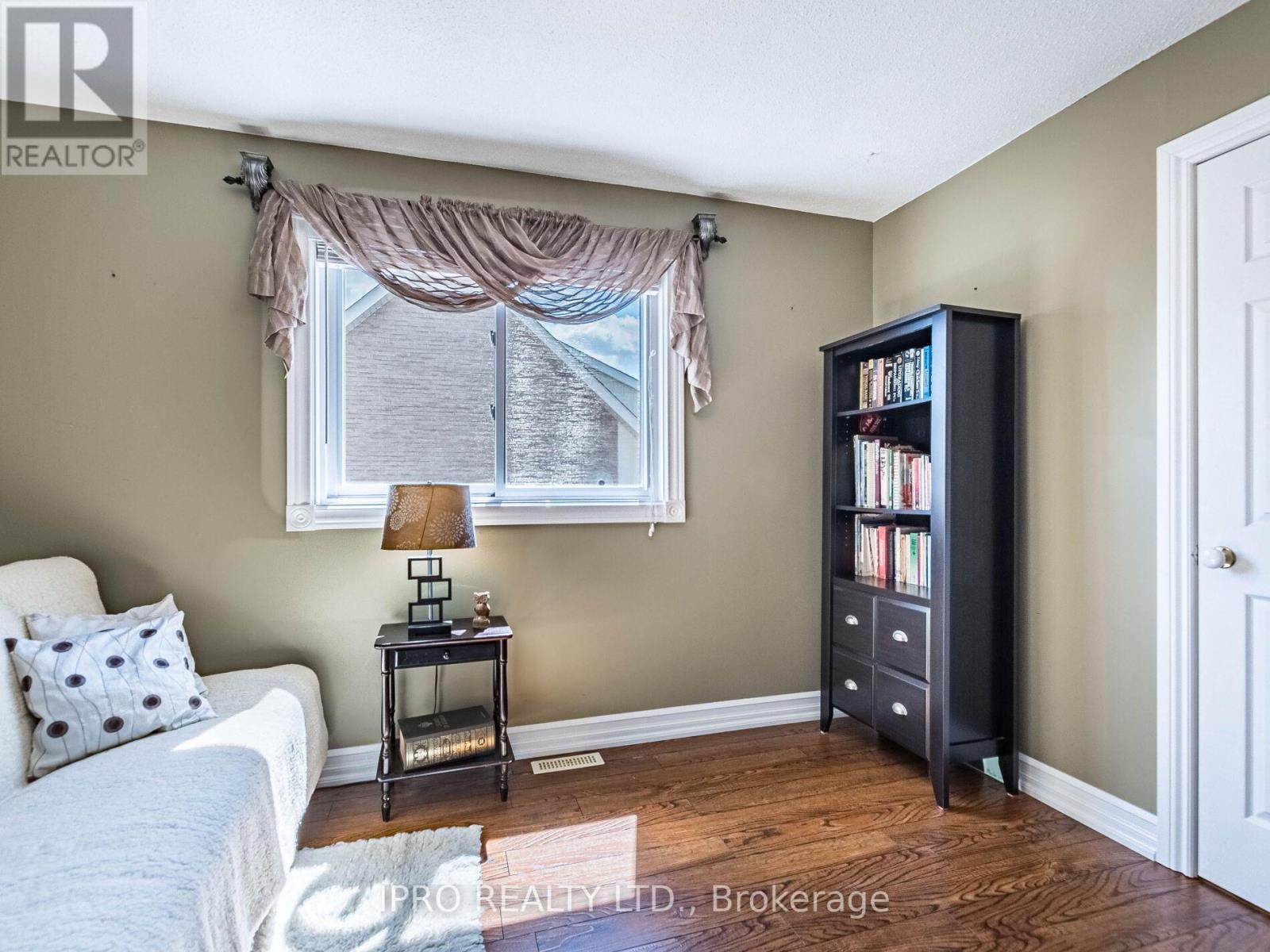 2404 Mainroyal Street, Mississauga, Ontario  L5L 1C9 - Photo 26 - W12133764