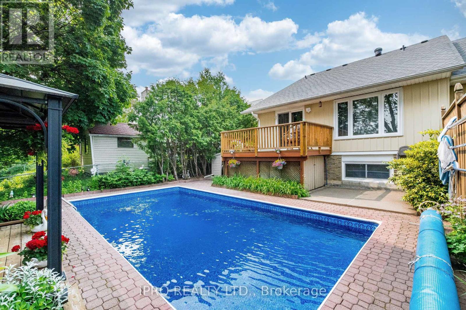 2404 Mainroyal Street, Mississauga, Ontario  L5L 1C9 - Photo 41 - W12133764