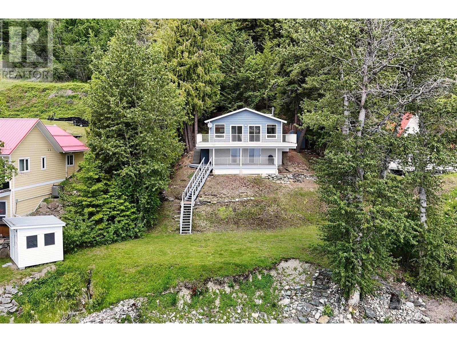 8298 Squilax Anglemont Road, Anglemont, British Columbia  V0E 1M8 - Photo 42 - 10350261