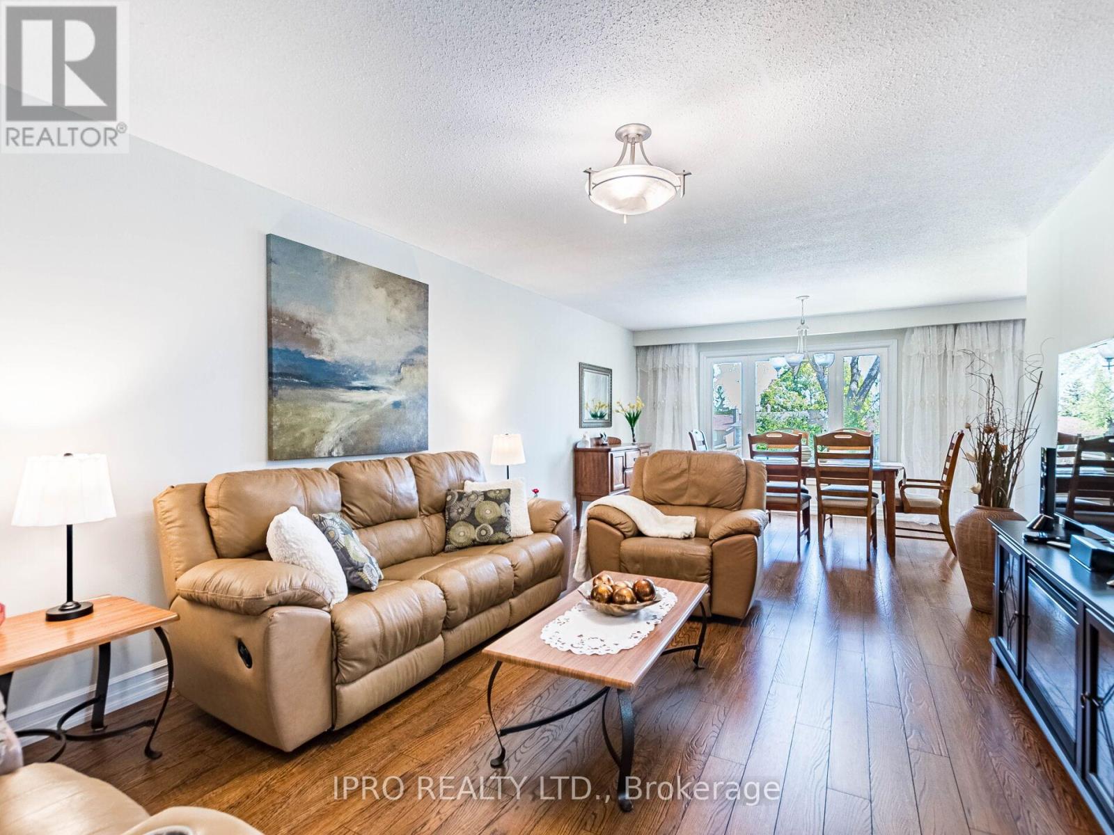 2404 Mainroyal Street, Mississauga, Ontario  L5L 1C9 - Photo 6 - W12133764