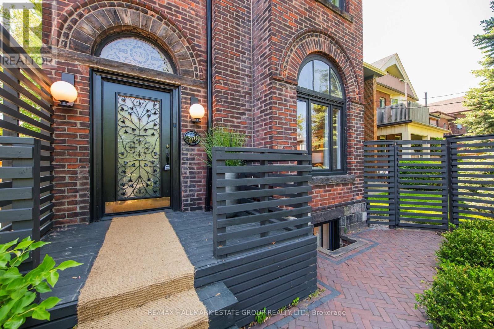 570 Indian Road, Toronto, Ontario  M6P 2C2 - Photo 3 - W12194700