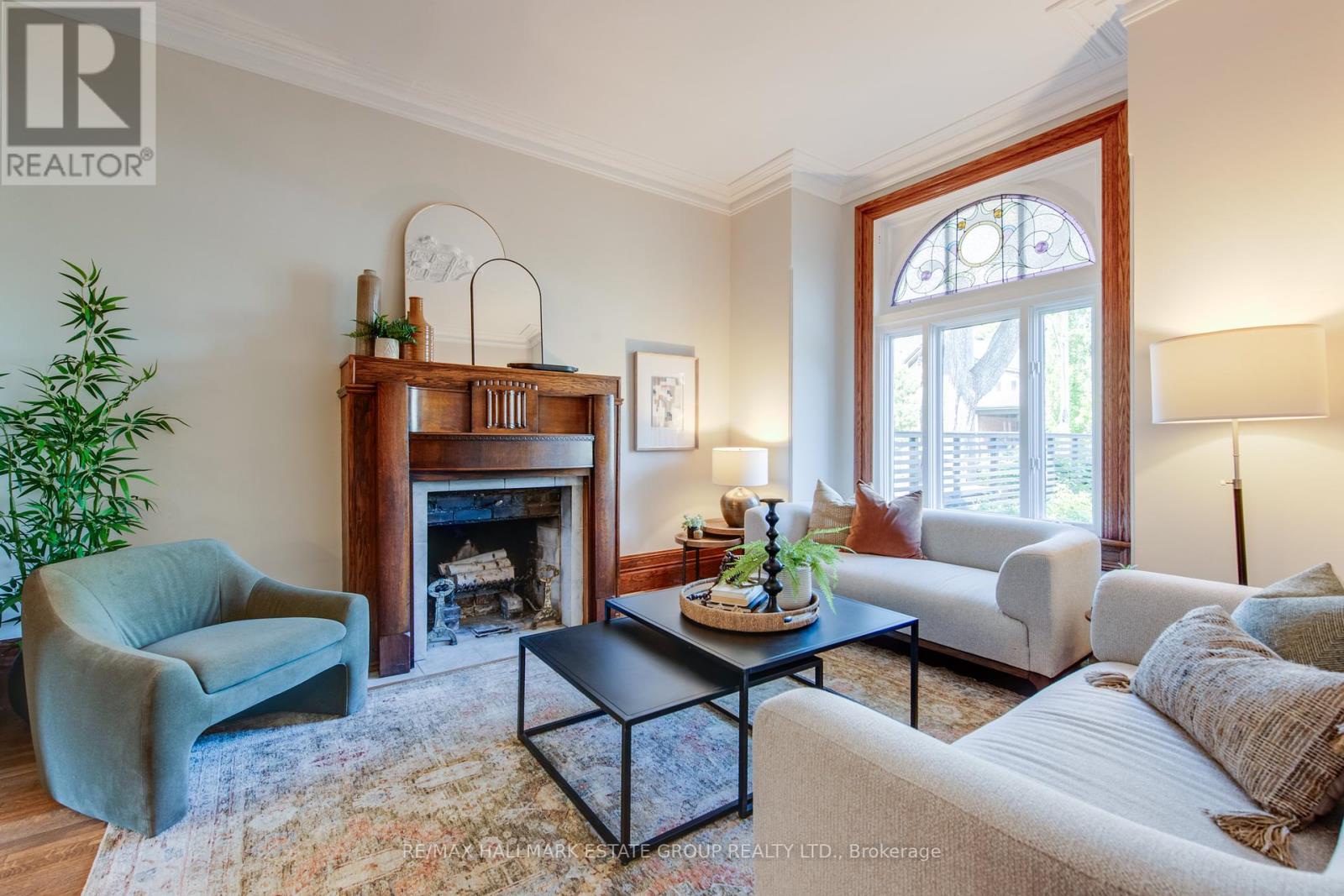 570 Indian Road, Toronto, Ontario  M6P 2C2 - Photo 6 - W12194700