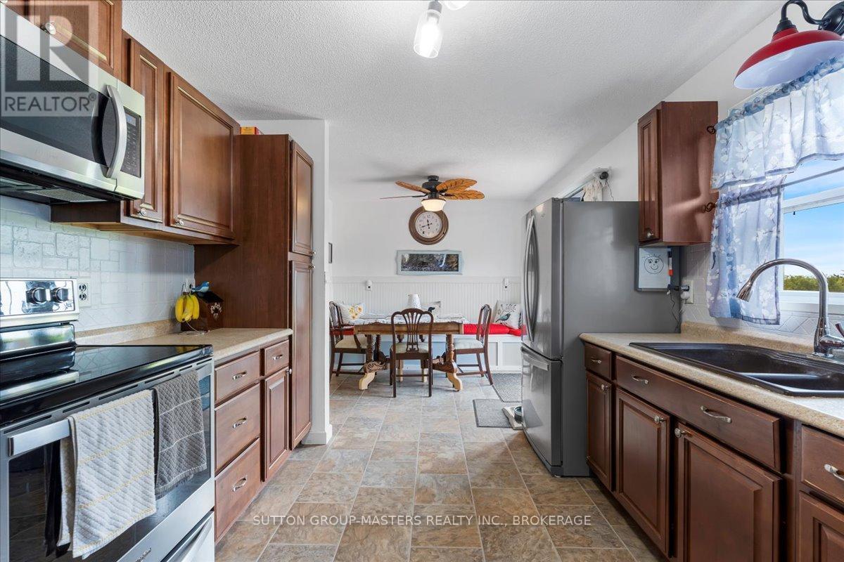 84 Plumb Road, Tyendinaga (Tyendinaga Township), Ontario  K0K 2N0 - Photo 13 - X12195398