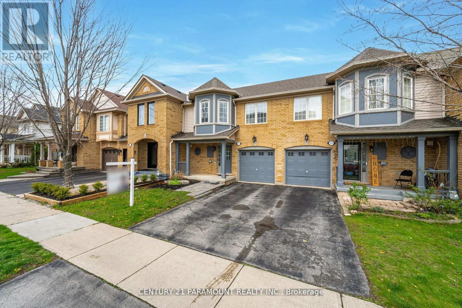 2159 Baronwood Drive, Oakville, Ontario  L6M 4S4 - Photo 2 - W12194736