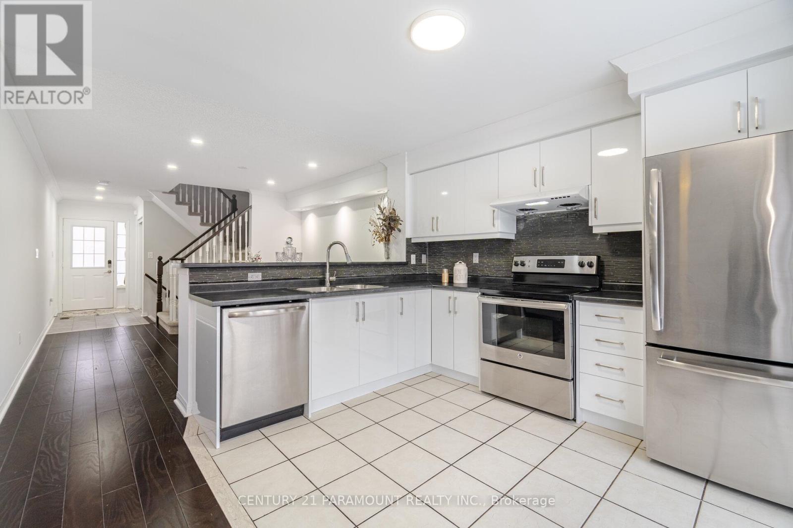 2159 Baronwood Drive, Oakville, Ontario  L6M 4S4 - Photo 9 - W12194736