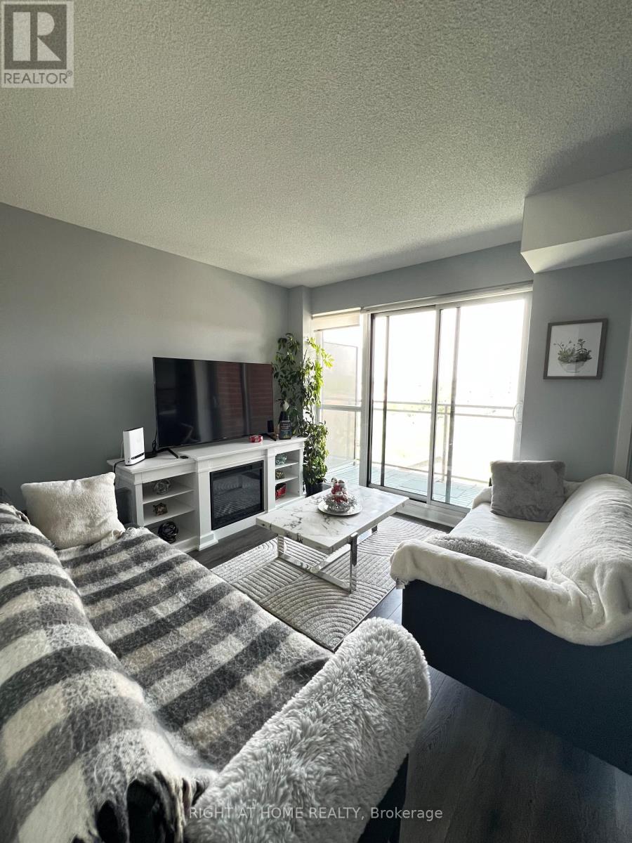 628 - 120 Dallimore Circle, Toronto (Banbury-Don Mills), Ontario  M3C 4J1 - Photo 14 - C12084417