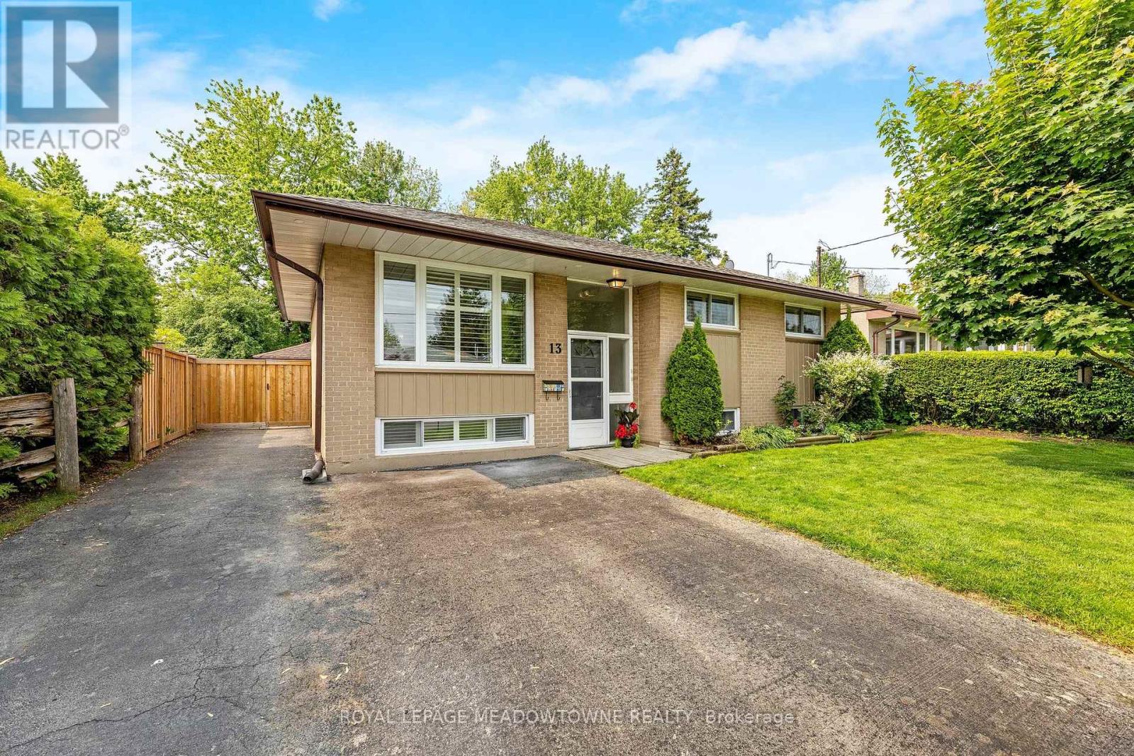 13 GOWER COURT, Halton Hills, Ontario
