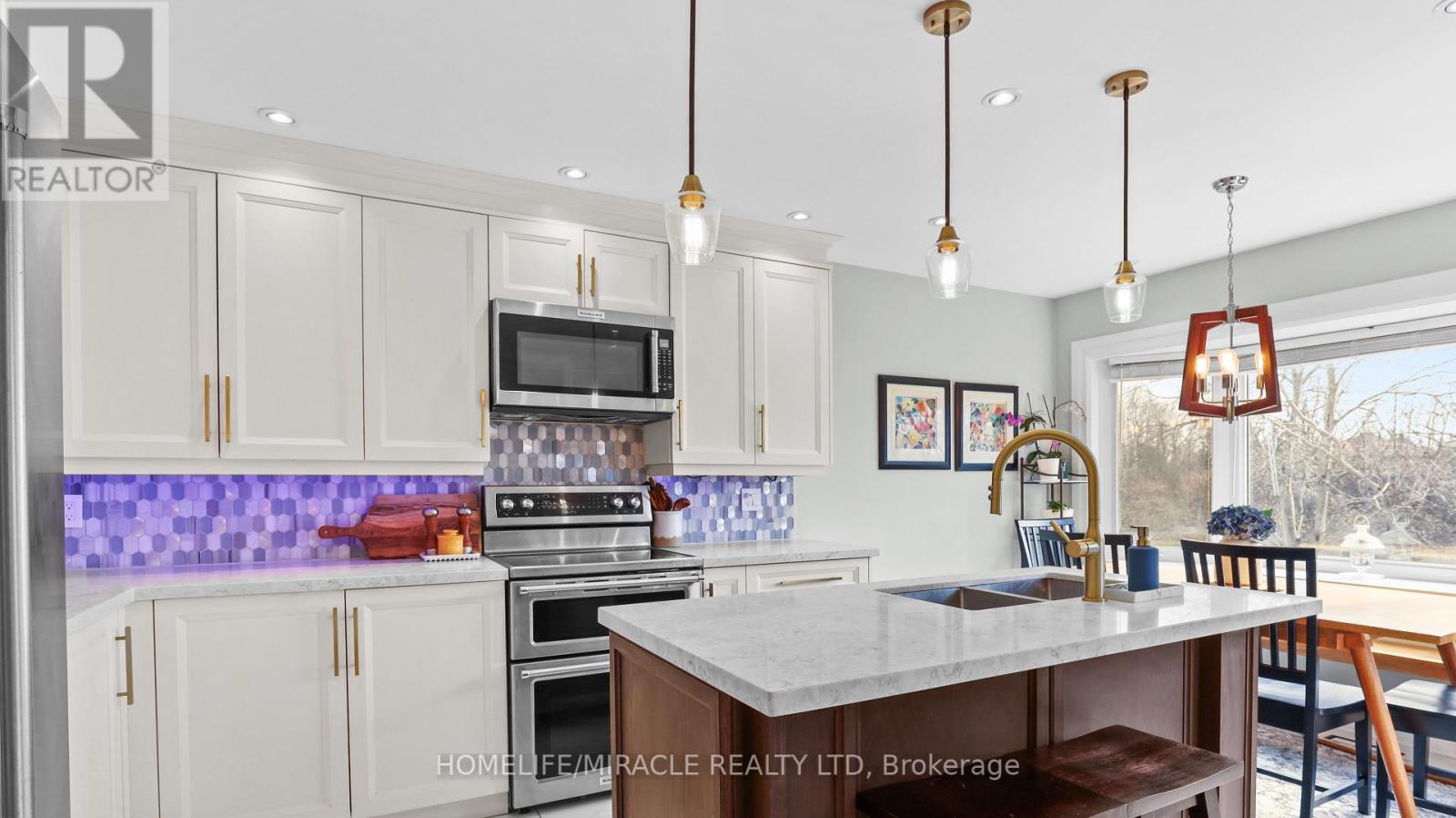 17 Burtree Drive, Brampton, Ontario  L6Z 3K7 - Photo 8 - W12194780