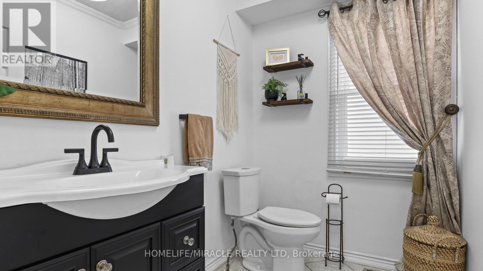 17 Burtree Drive, Brampton, Ontario  L6Z 3K7 - Photo 16 - W12194780