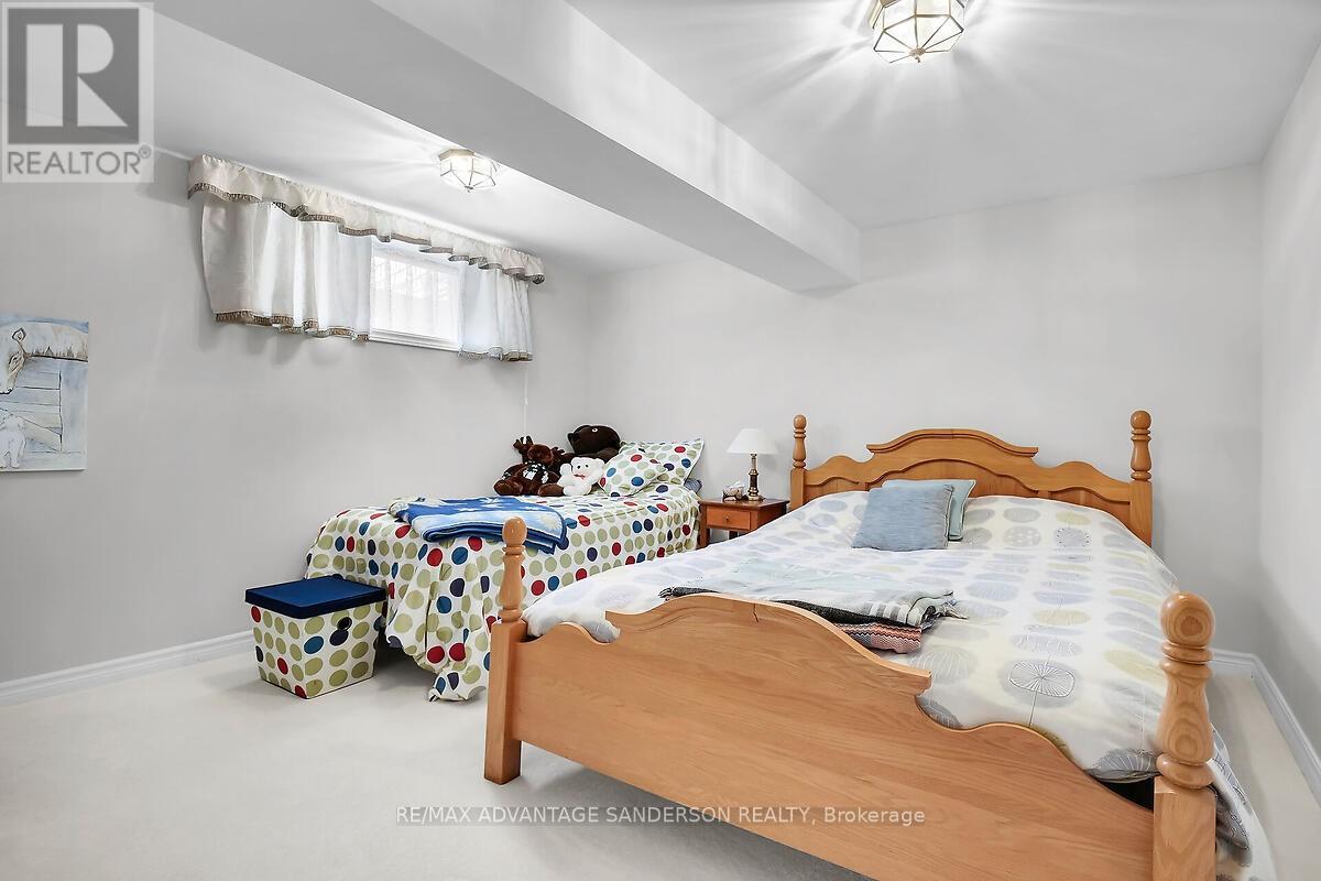 61 Calvert Lane, Middlesex Centre (Ilderton), Ontario  N0M 2A0 - Photo 40 - X12195347