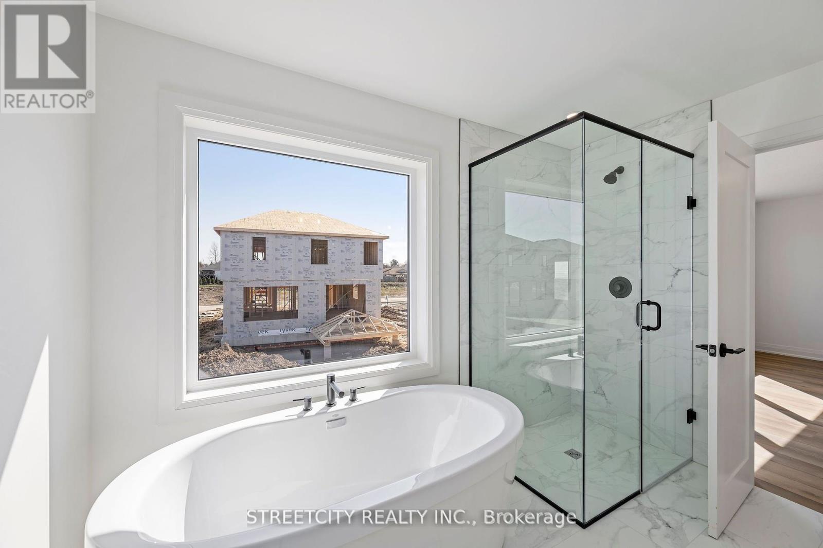 53 Lucas Road, St. Thomas, Ontario  N5R 0R3 - Photo 23 - X12195349