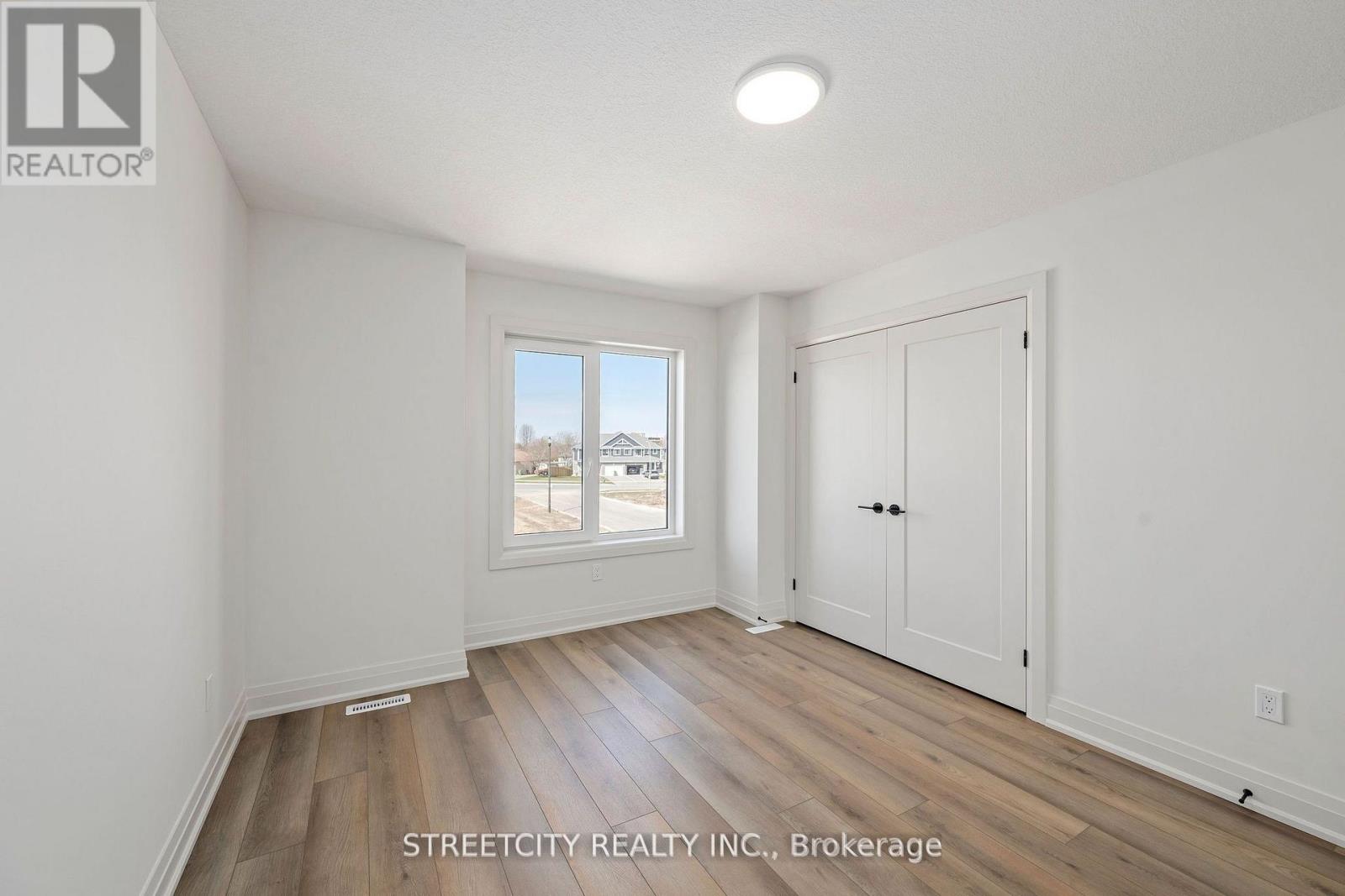 53 Lucas Road, St. Thomas, Ontario  N5R 0R3 - Photo 25 - X12195349