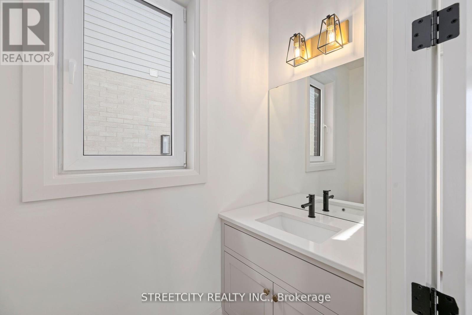 53 Lucas Road, St. Thomas, Ontario  N5R 0R3 - Photo 4 - X12195349