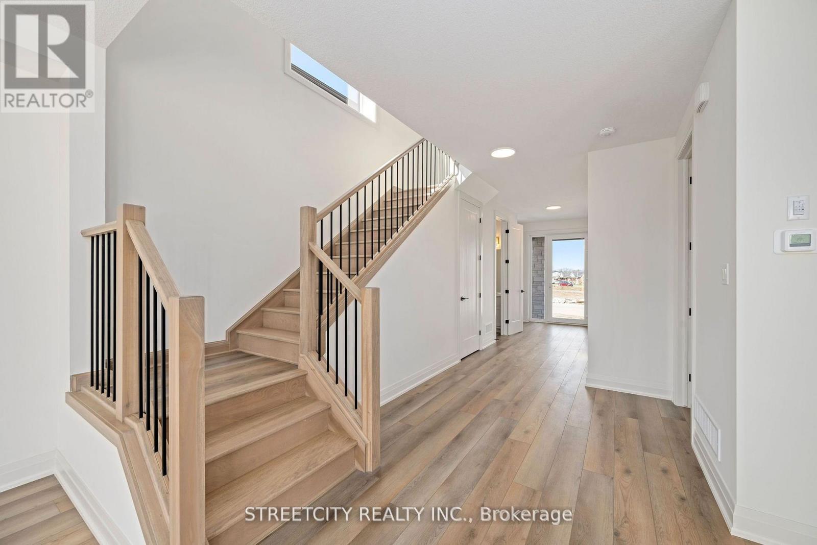 53 Lucas Road, St. Thomas, Ontario  N5R 0R3 - Photo 5 - X12195349