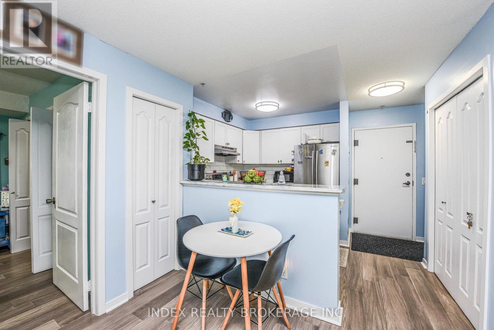 1218 - 8 Dayspring Circle, Brampton, Ontario  L6P 2Z7 - Photo 10 - W12194812