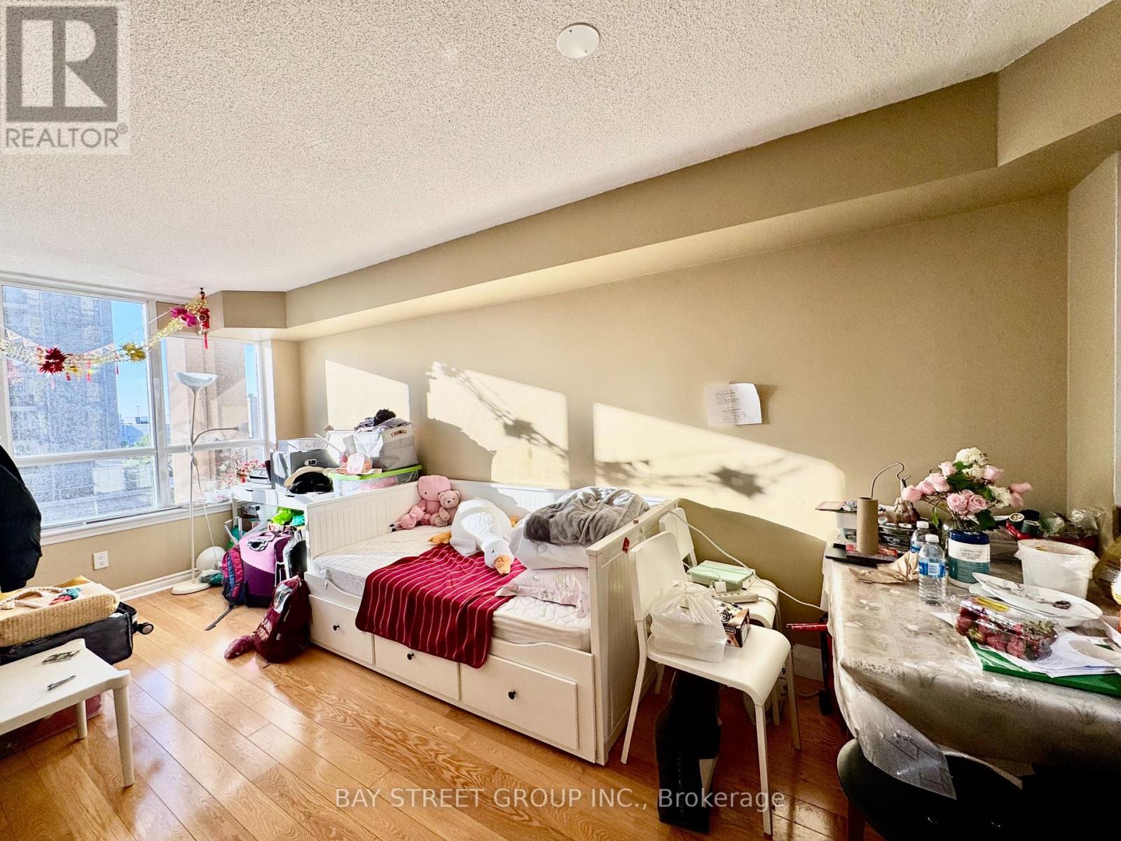 1007 - 4080 Living Arts Drive, Mississauga, Ontario  L5B 4M8 - Photo 17 - W12195017