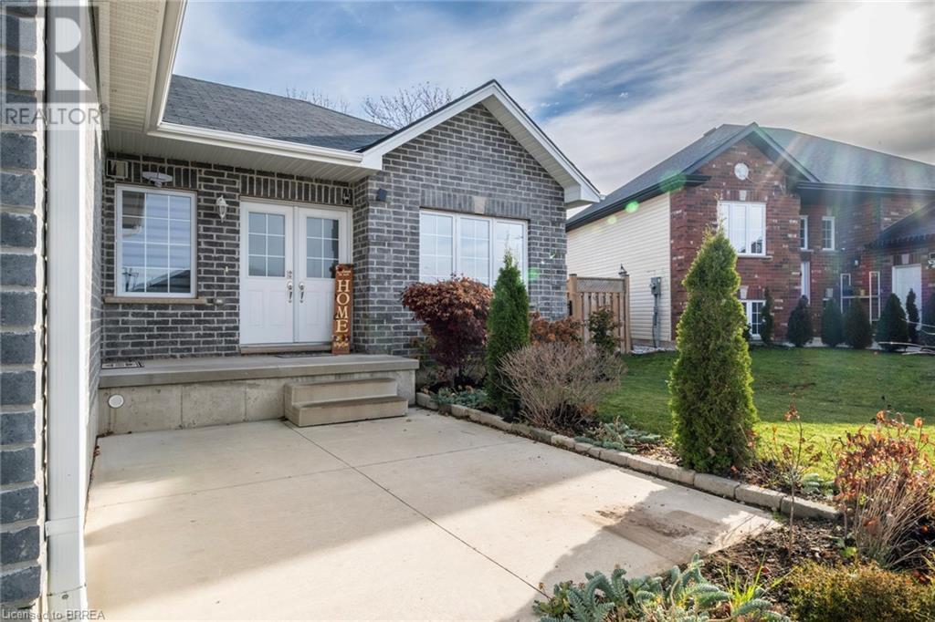 Property at 53 DENNIS Drive image 4