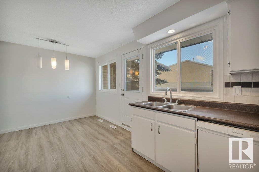 11904 145 Av Nw, Edmonton, Alberta  T5X 1T6 - Photo 15 - E4429701