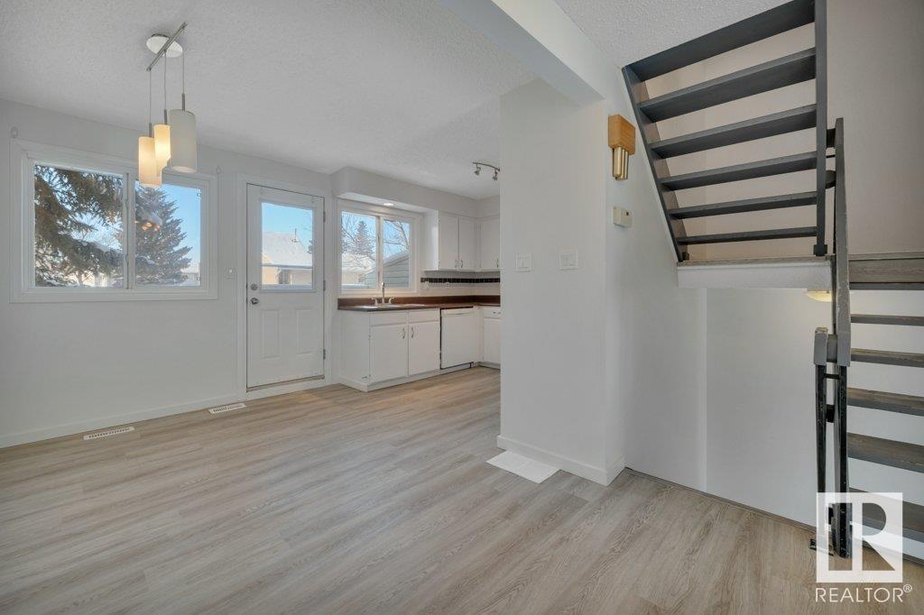 11904 145 Av Nw, Edmonton, Alberta  T5X 1T6 - Photo 11 - E4429701