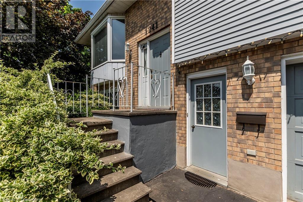 1241 Rose Street, Cambridge, Ontario  N3H 5K9 - Photo 4 - 40737214
