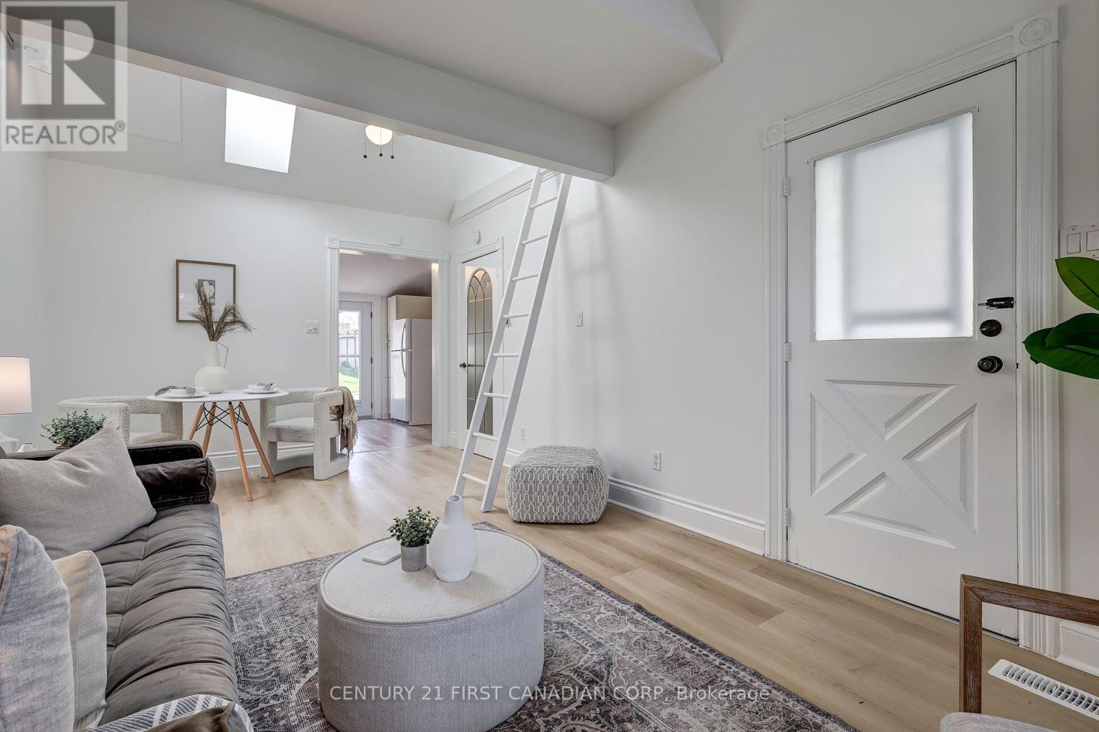 821 Queens Avenue, London East (East G), Ontario  N5W 3H7 - Photo 16 - X12194706