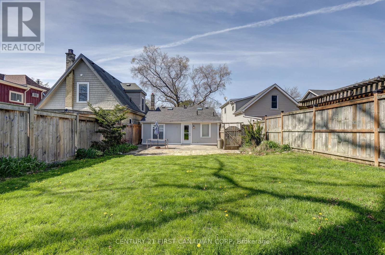 Photo 42 of 44 for 821 Queens Avenue