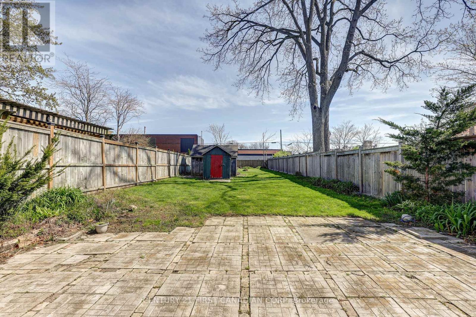 821 Queens Avenue, London East, Ontario  N5W 3H7 - Photo 35 - X12194706