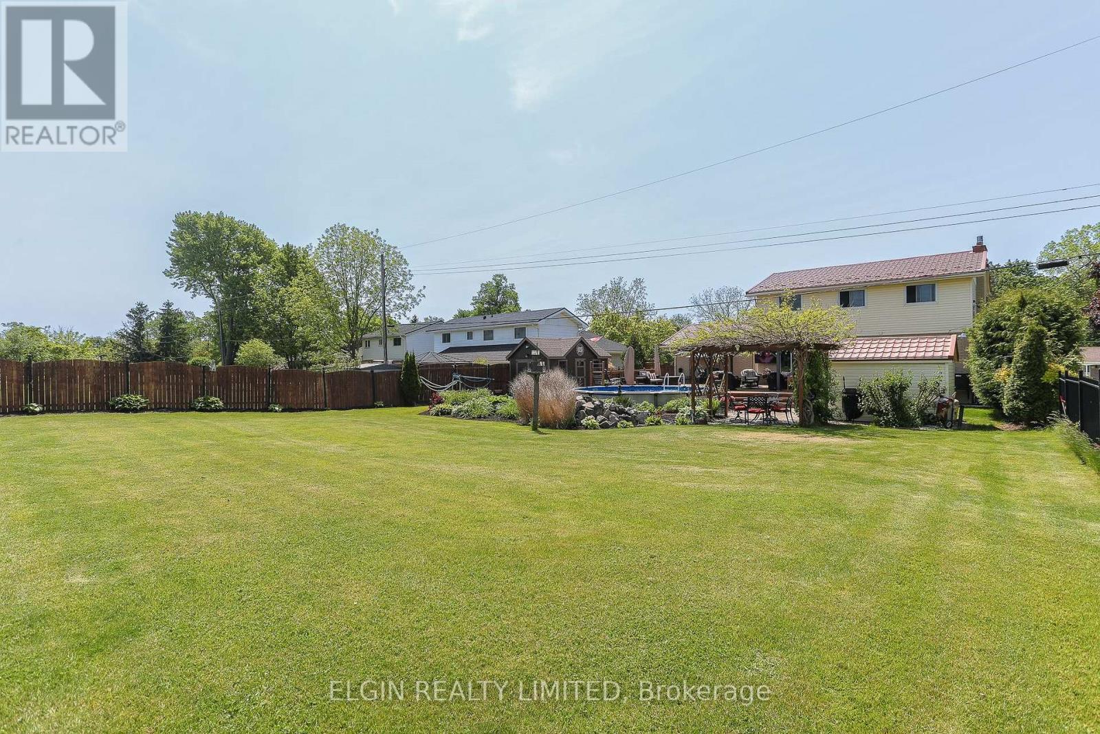 10201 Lynhurst Park Drive, Southwold, Ontario  N5P 2E5 - Photo 33 - X12194741