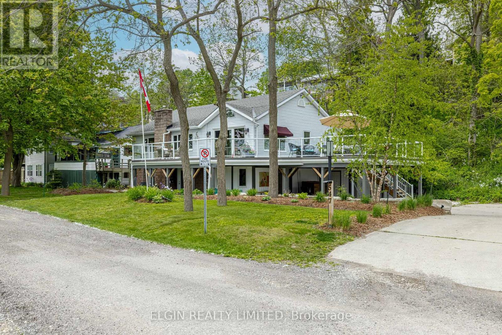 547 WEST EDITH CAVELL BOULEVARD, Central Elgin, Ontario