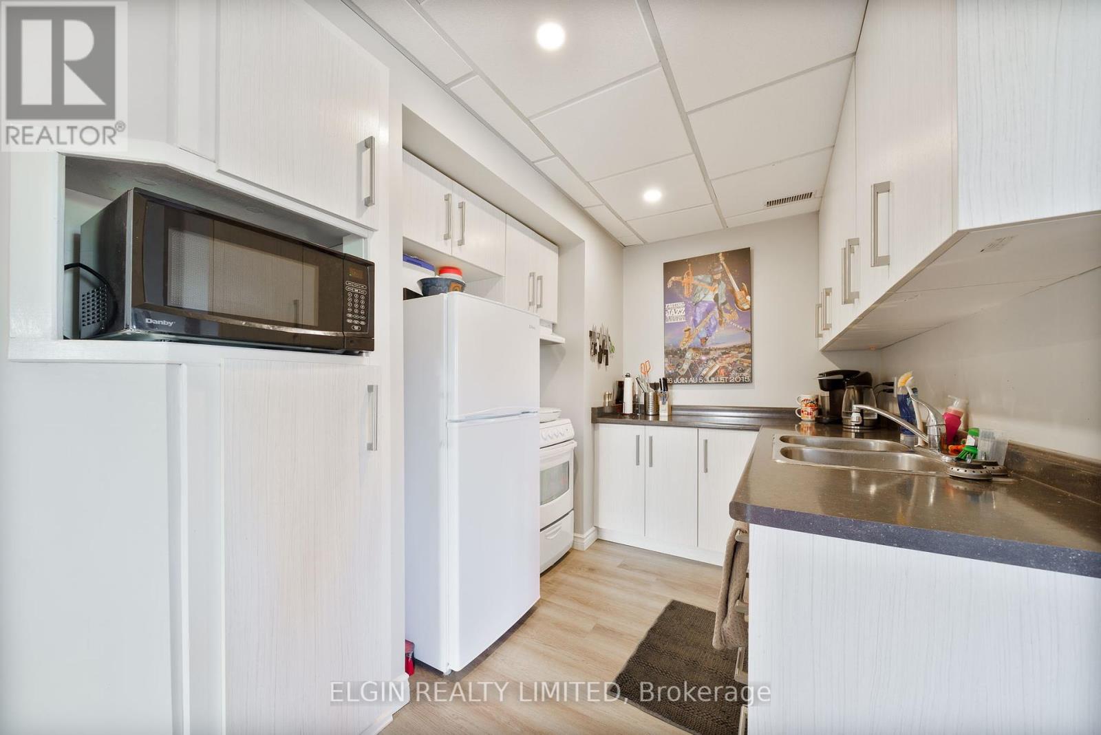 547 West Edith Cavell Boulevard, Central Elgin, Ontario  N5L 1G8 - Photo 27 - X12194783
