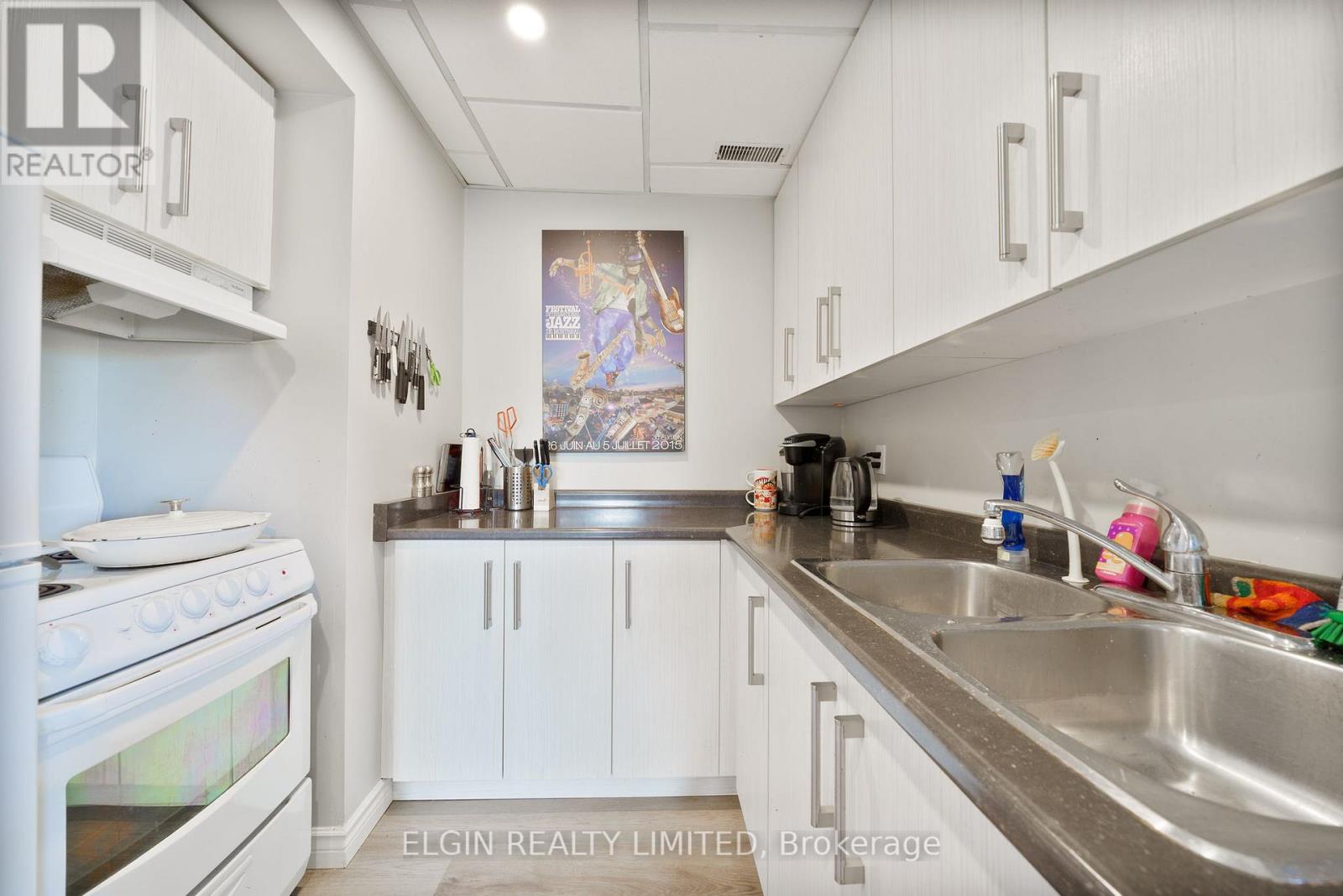 547 West Edith Cavell Boulevard, Central Elgin, Ontario  N5L 1G8 - Photo 28 - X12194783