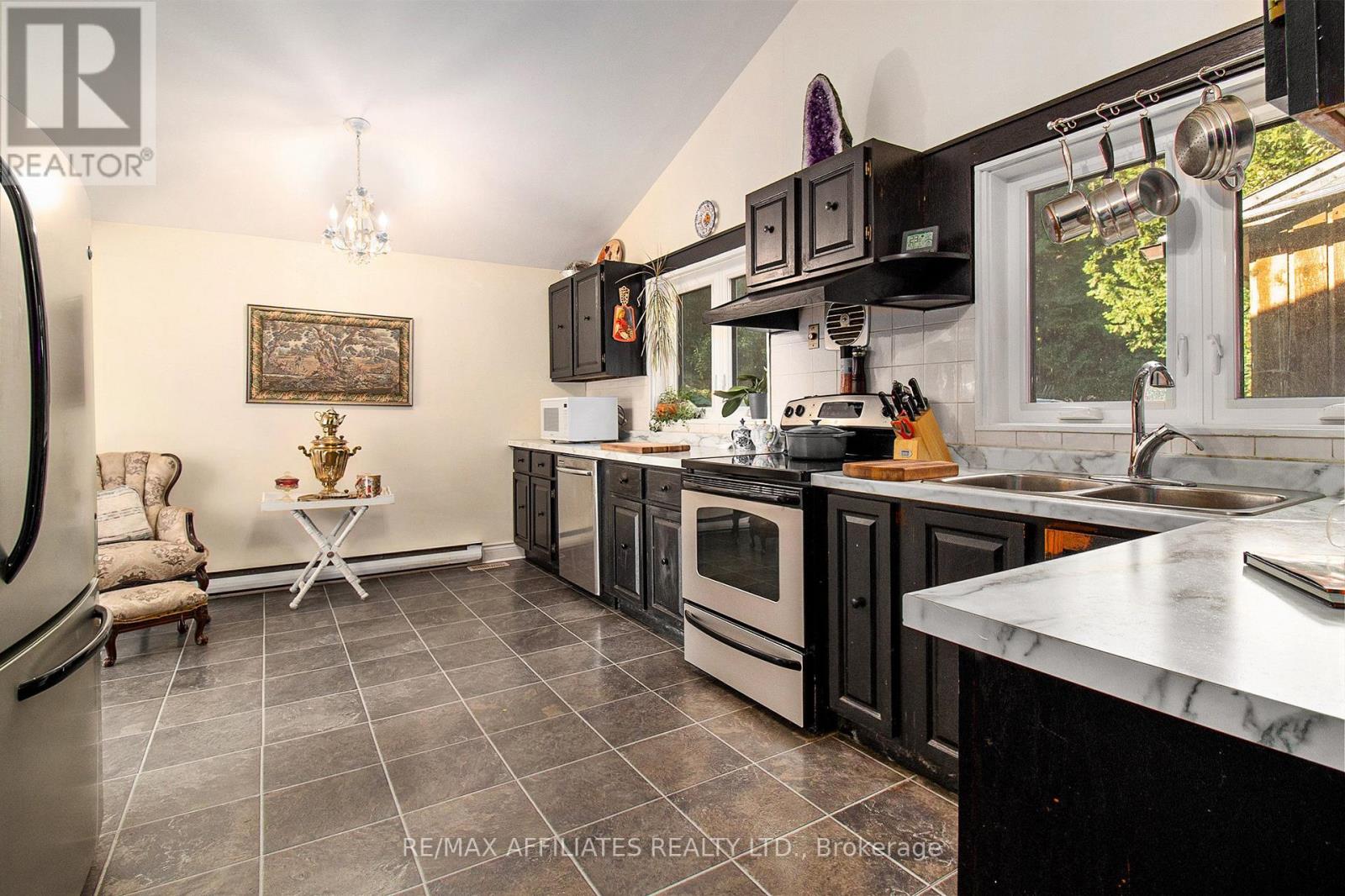 571 Rideau River Road, Montague, Ontario  K0G 1N0 - Photo 13 - X12194710