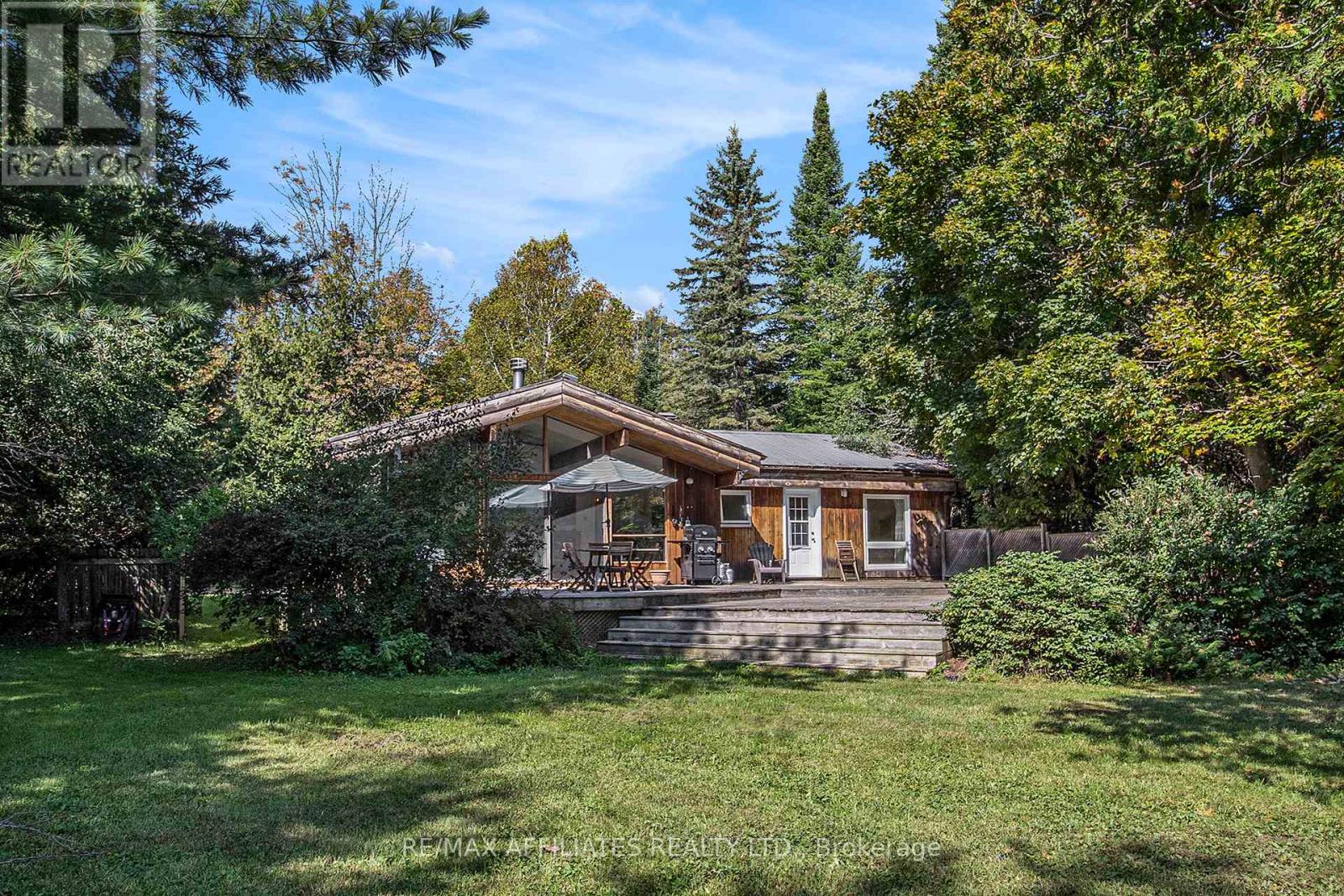 571 Rideau River Road, Montague, Ontario  K0G 1N0 - Photo 24 - X12194710