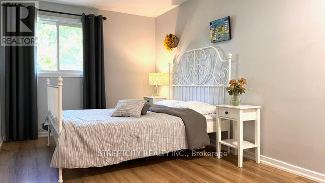 1827 Aldersbrook Gate, London North, Ontario  N6G 3M4 - Photo 16 - X12194816