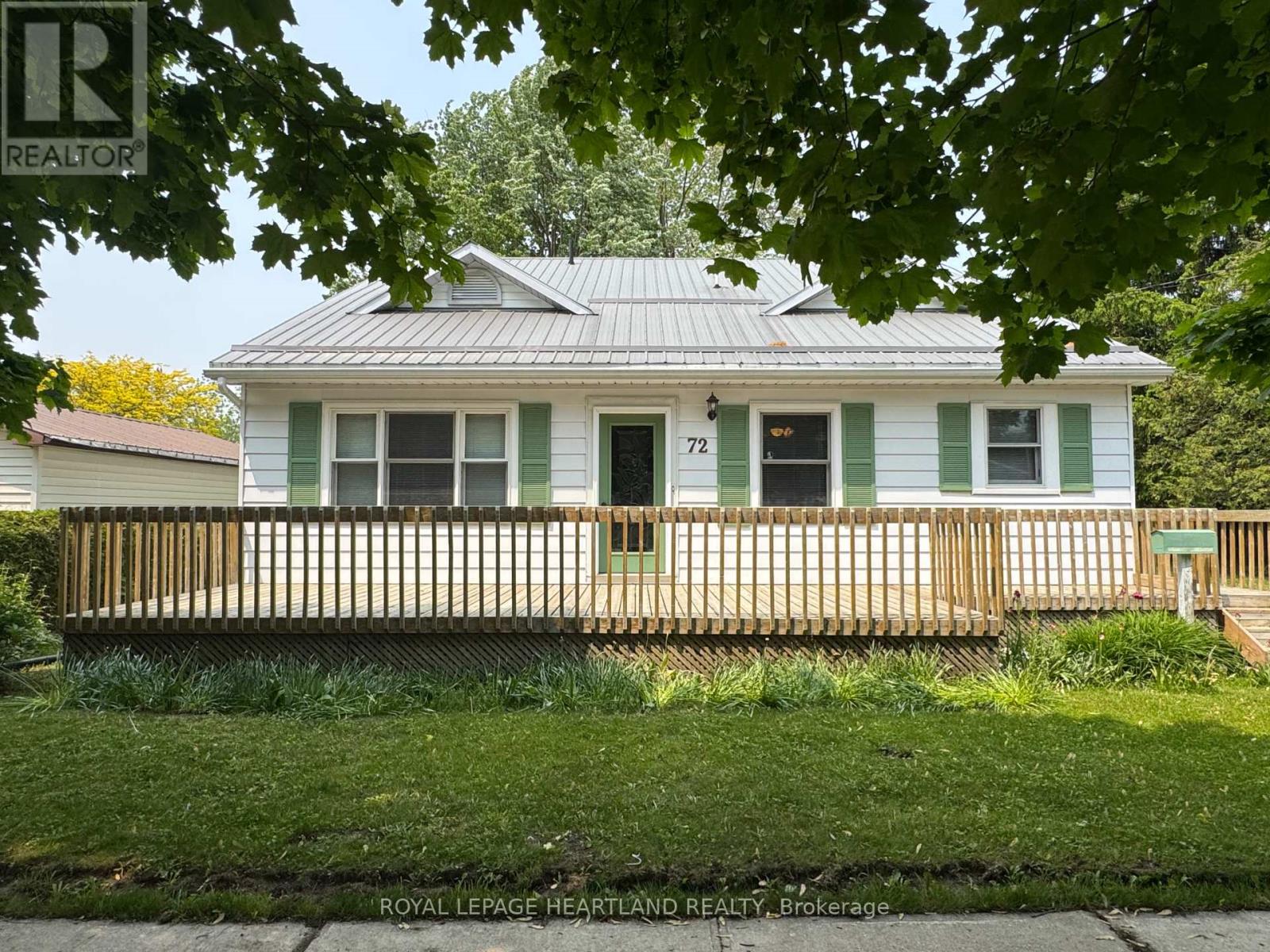 72 Thomas Street, South Huron, Ontario  N0M 1S2 - Photo 2 - X12195021