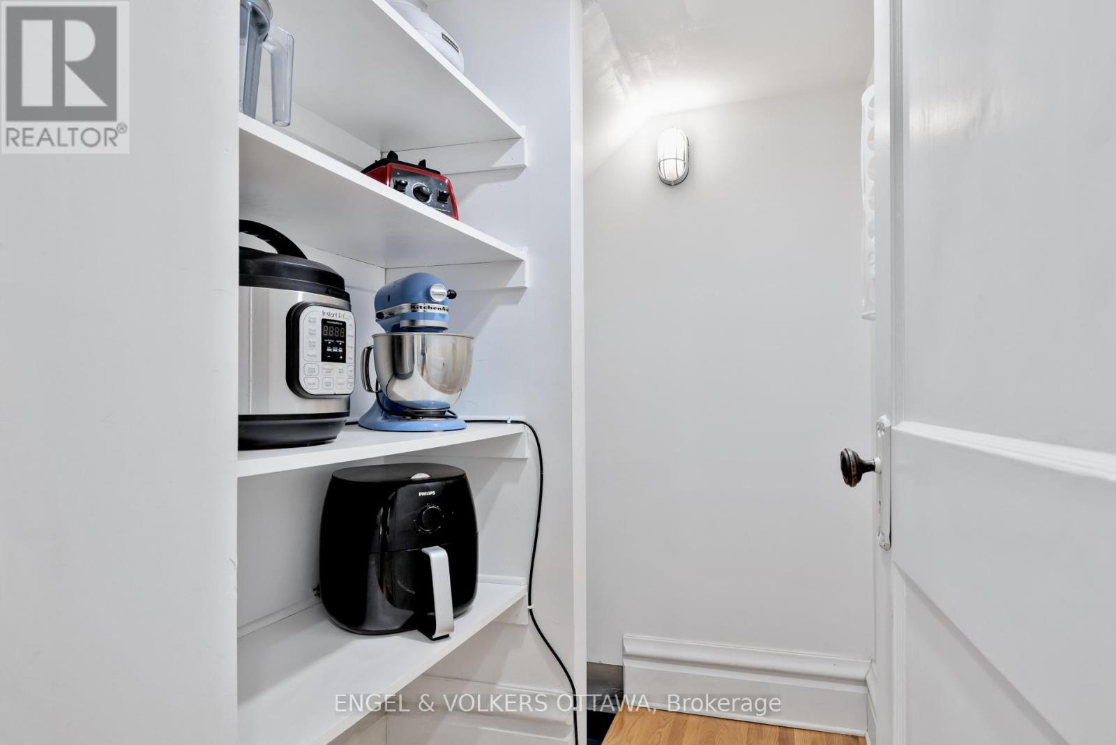 407 Third Avenue, Ottawa, Ontario  K1S 2K6 - Photo 15 - X12195028