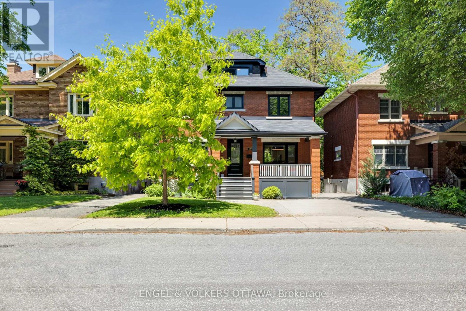407 Third Avenue, Ottawa, Ontario  K1S 2K6 - Photo 2 - X12195028