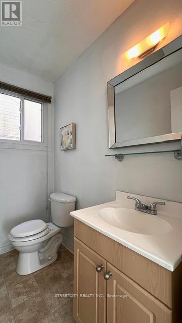 Photo 9 of 28 for 1827 Aldersbrook Gate
