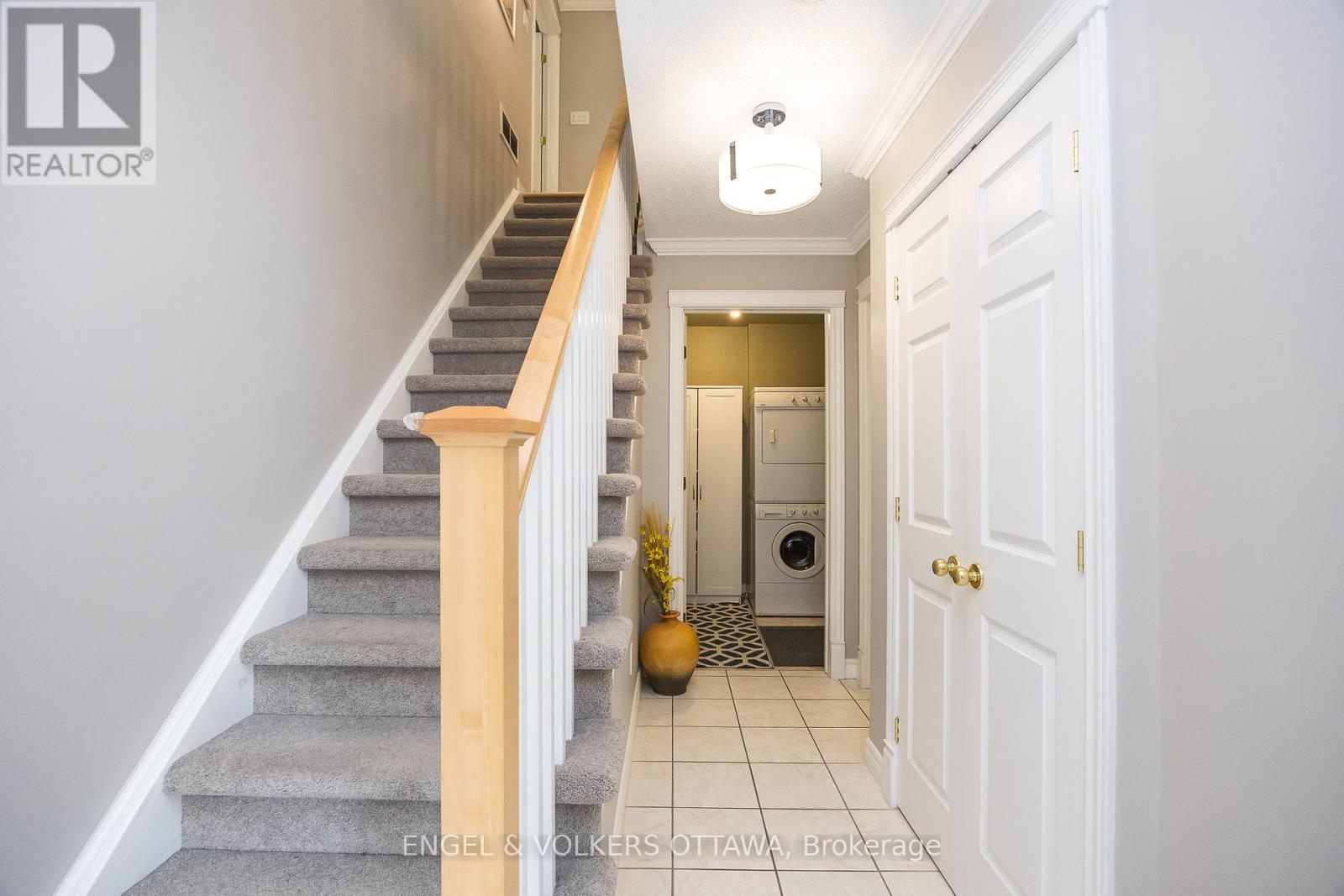 5 Carraway Private, Ottawa, Ontario  K1S 5S3 - Photo 6 - X12195029