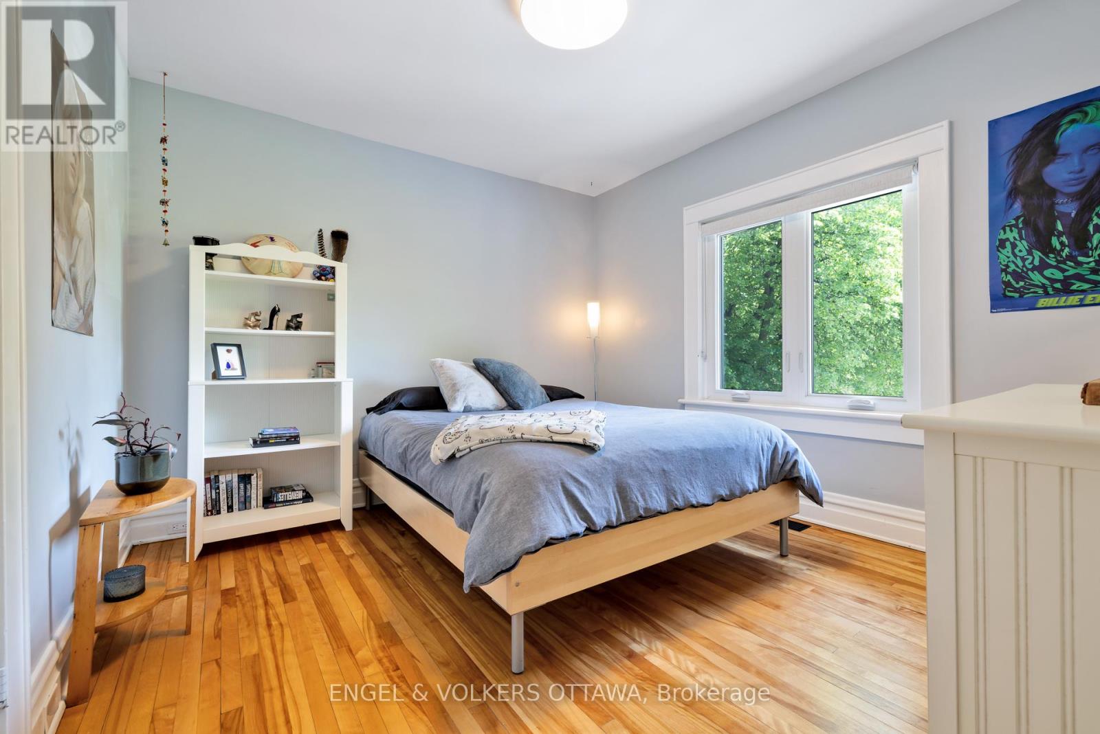 407 Third Avenue, Ottawa, Ontario  K1S 2K6 - Photo 30 - X12195028