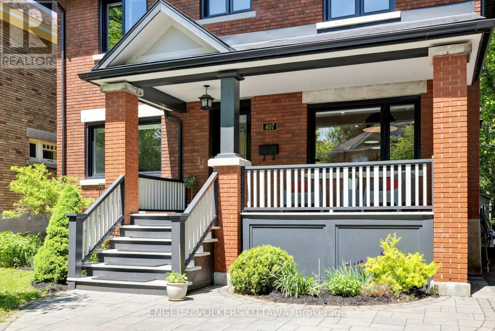 407 Third Avenue, Ottawa, Ontario  K1S 2K6 - Photo 4 - X12195028
