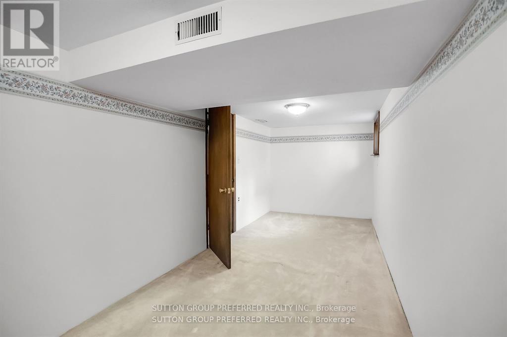 73 Clemens Street, London East, Ontario  N5Y 1H7 - Photo 19 - X12195035