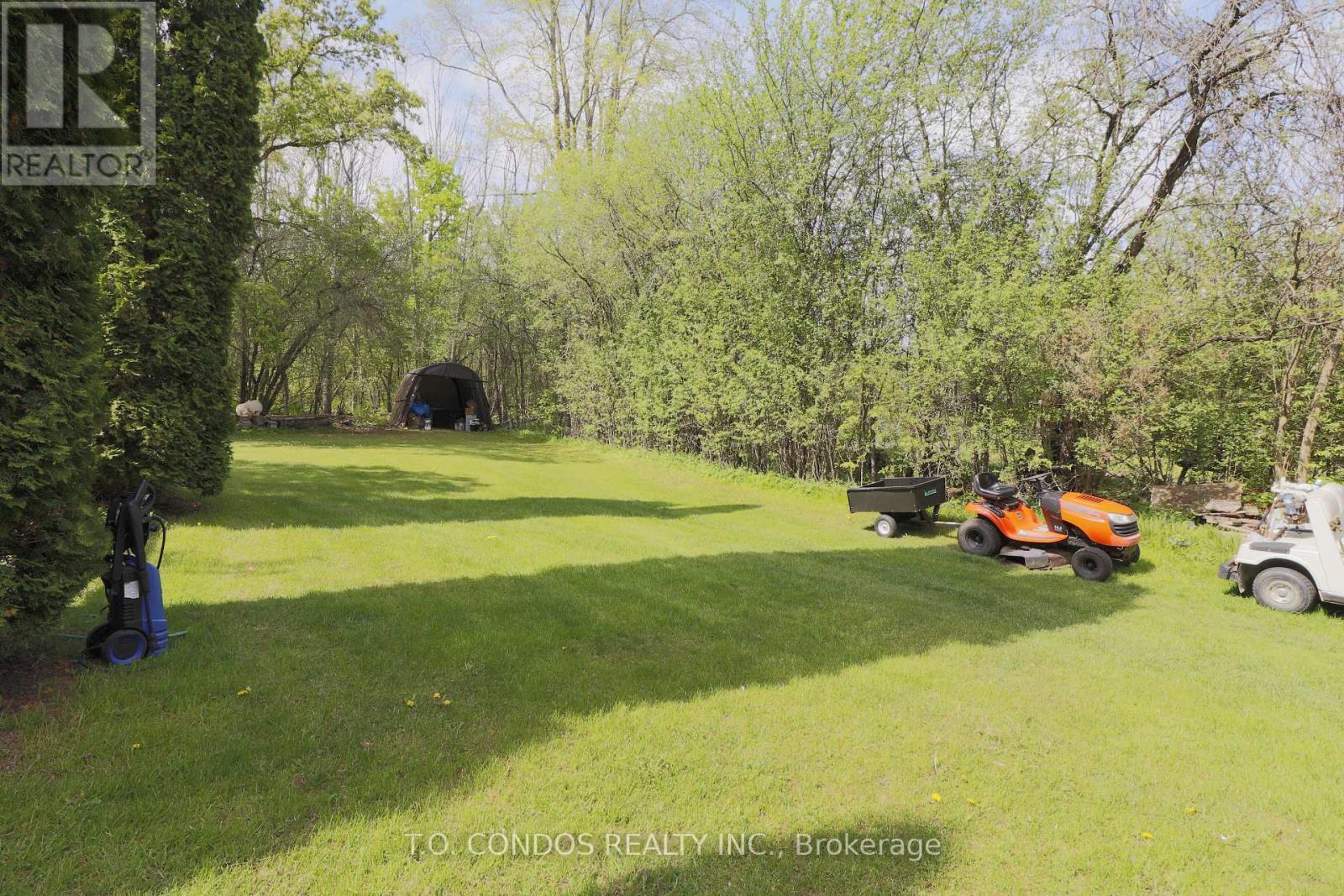 688 North Shore Drive E, Otonabee-South Monaghan, Ontario  K0L 1B0 - Photo 42 - X12193406